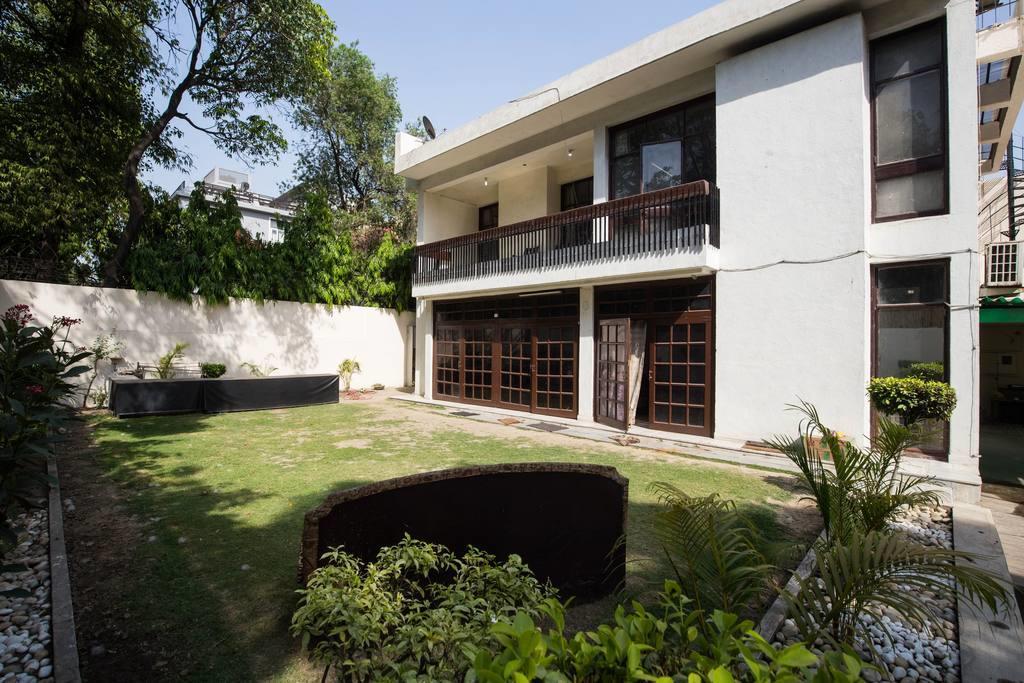 Antilia Villa New Delhi Exterior photo